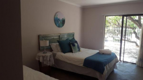 Гостиница Mimosa Guesthouse  Colesberg